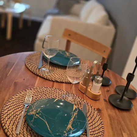 Zeisigwald - Balkon, Kueche, Wlan, Big Tv * Chemnitz