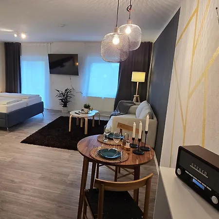 Zeisigwald - Balkon, Kueche, Wlan, Big Tv Apartment